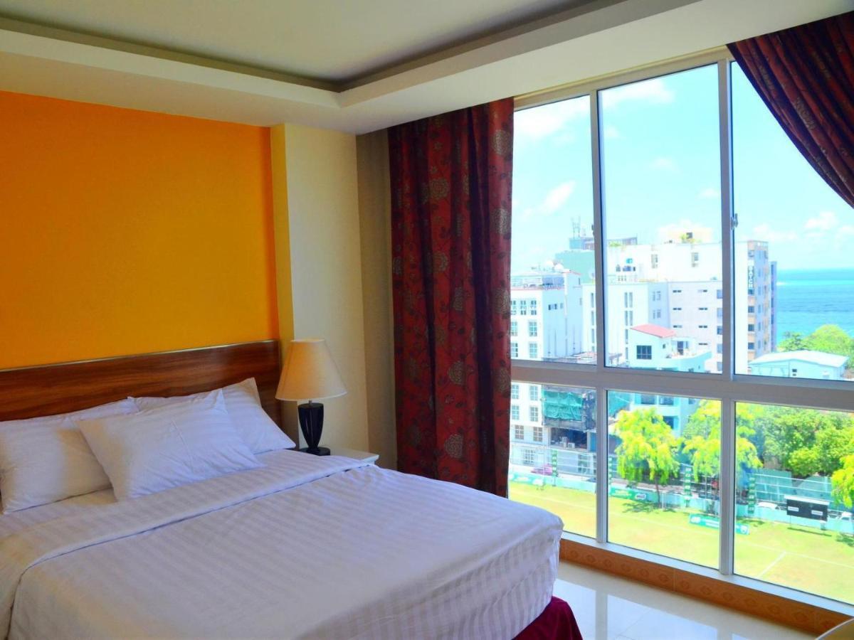 Hotel The Grand View Malé Esterno foto